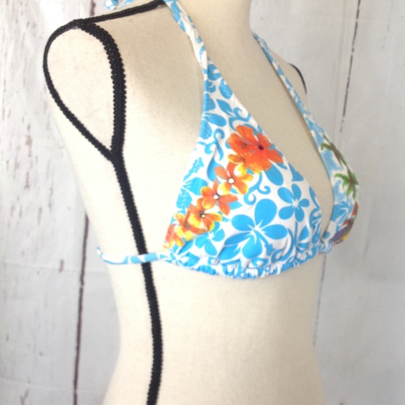 Pink Sands Large Bikini Top Swimwear - Picture 3 of 6